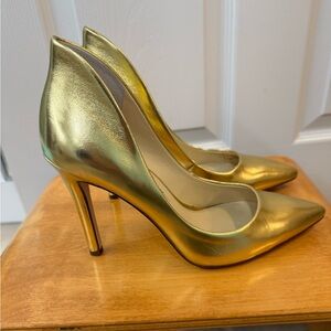 Jessica Simpson Gold High Heel Pumps
